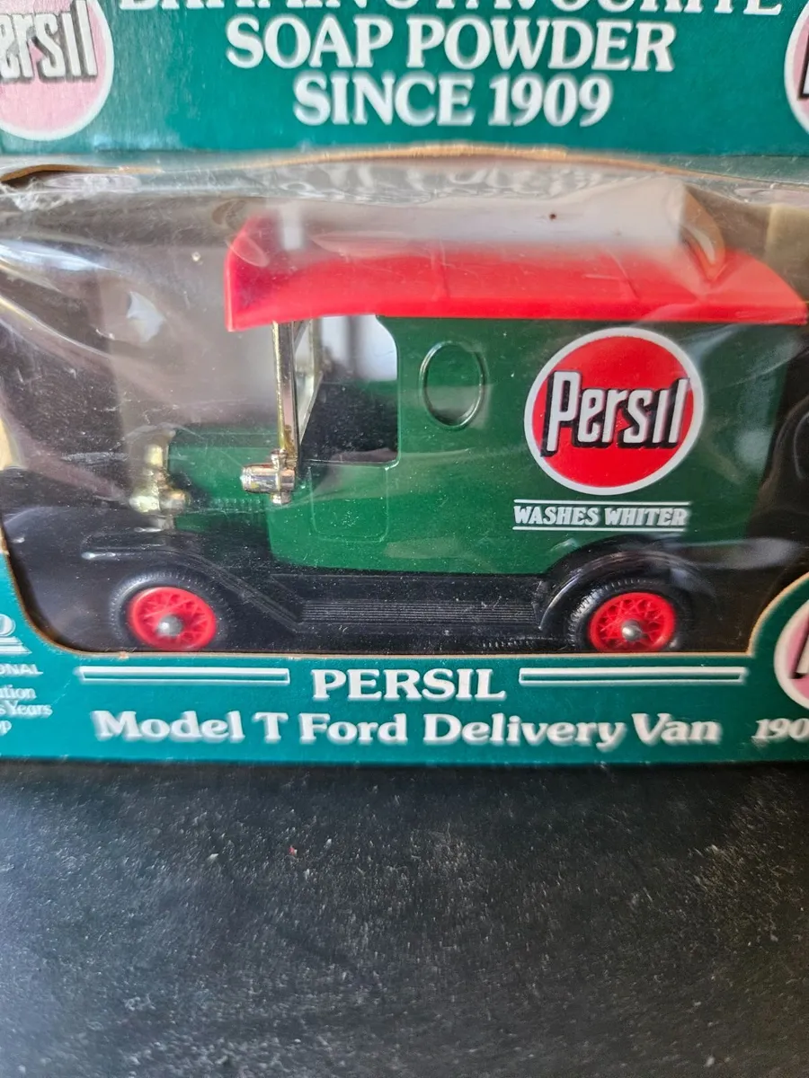 Corgi Lledo Persil Van - Image 3