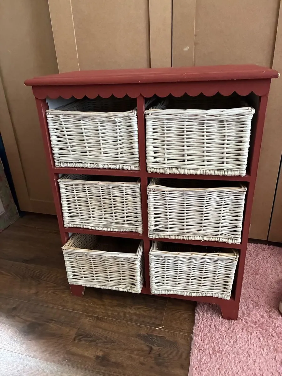 6 wicker drawer storage unit