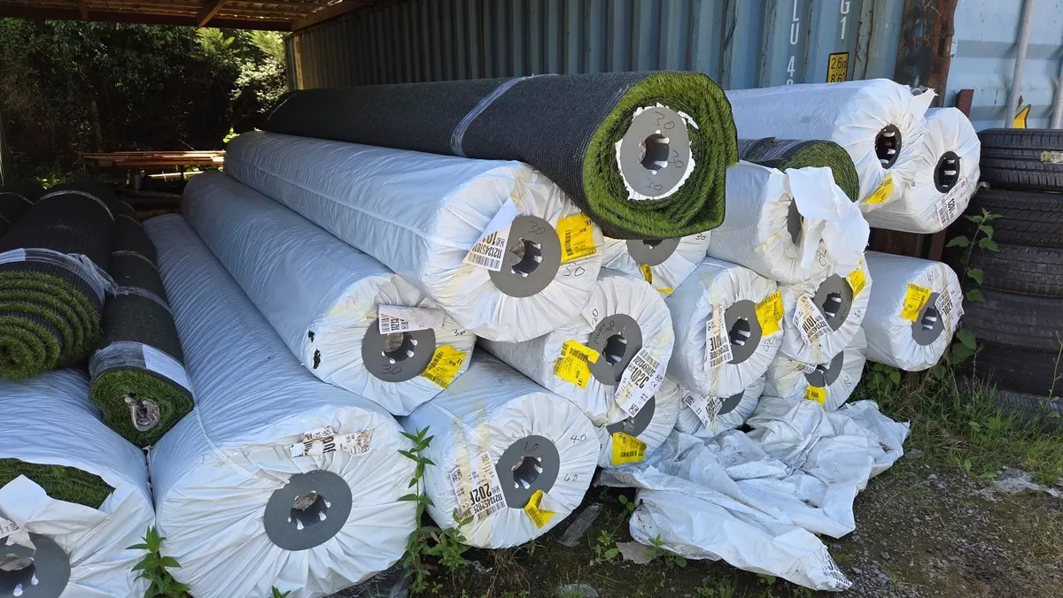 Artificial grass delivered  4 metre & 5 metre roll - Image 4