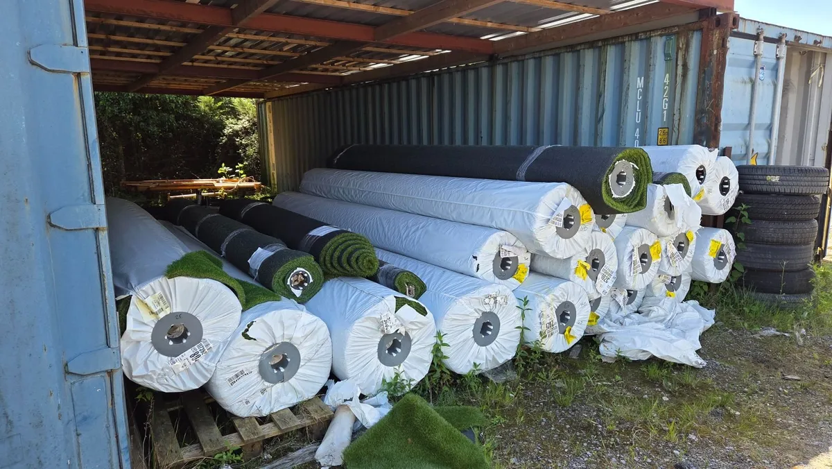 Artificial grass delivered  4 metre & 5 metre roll - Image 3