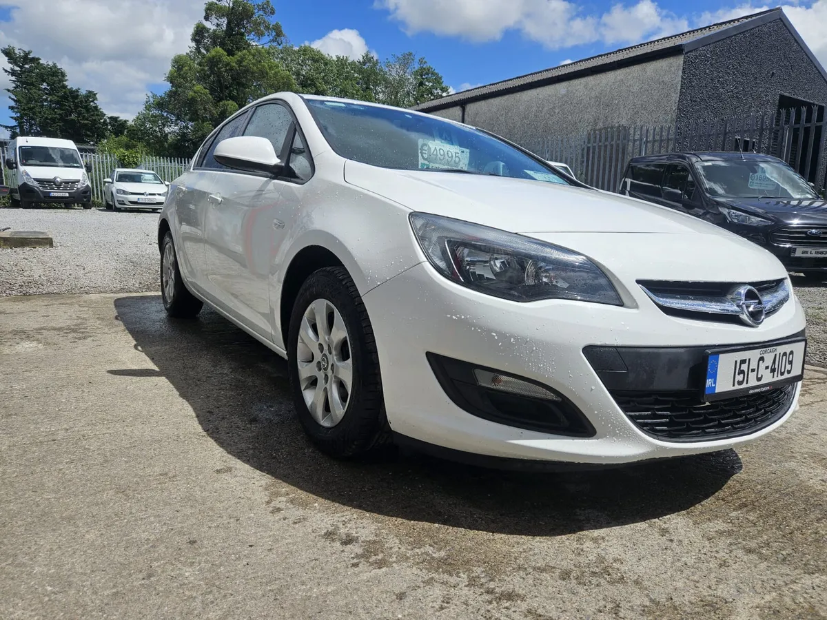 2015 Opel Astra - Image 3