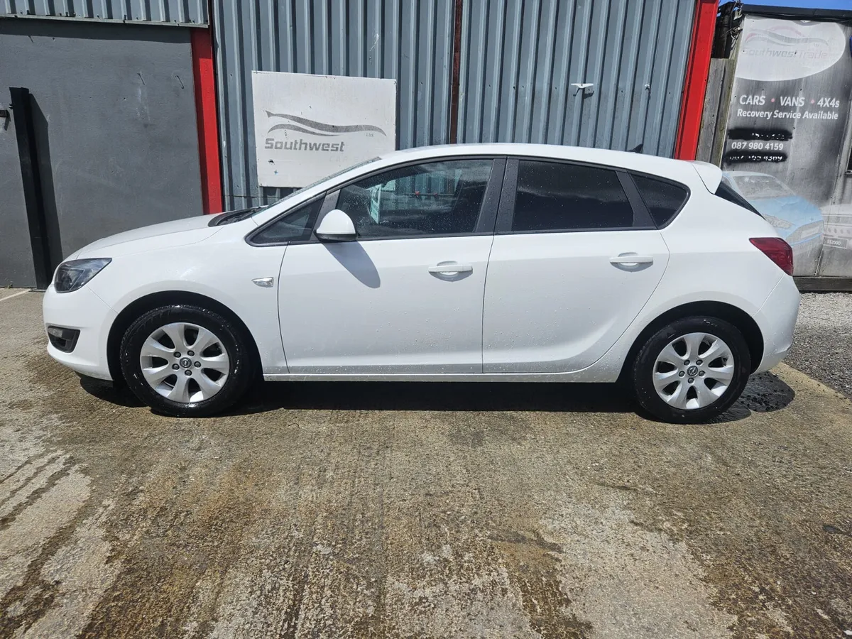 2015 Opel Astra - Image 4