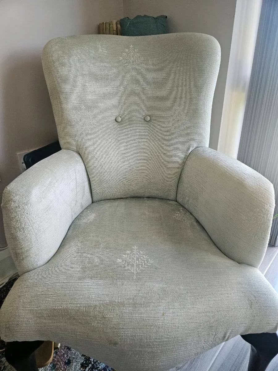 Old style chair - Image 4