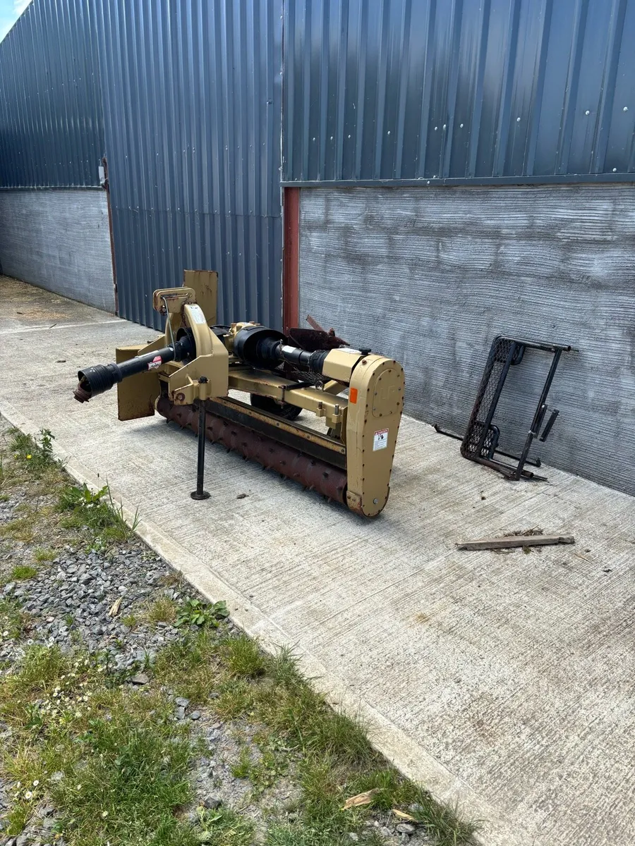 Hydraulic lawn rake - Image 2