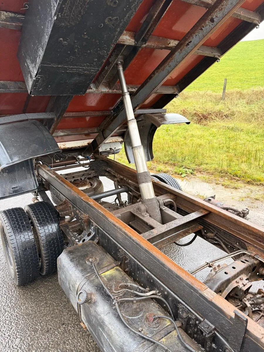 Toyota dyna Tipper - Image 3