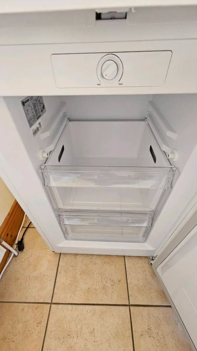 Hoover freezer - Image 4