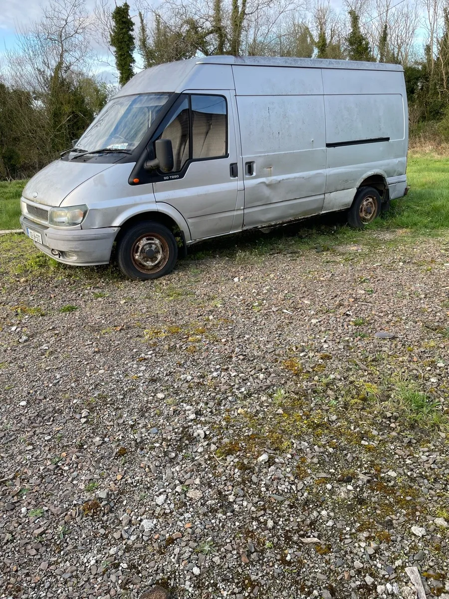 Transit van - Image 2