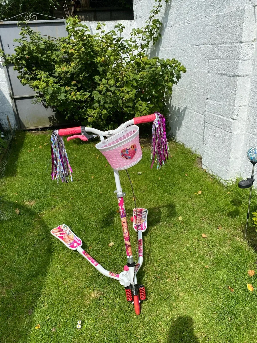 Pink Scooter Girls Kids 3 Wheel Fliker - Image 1