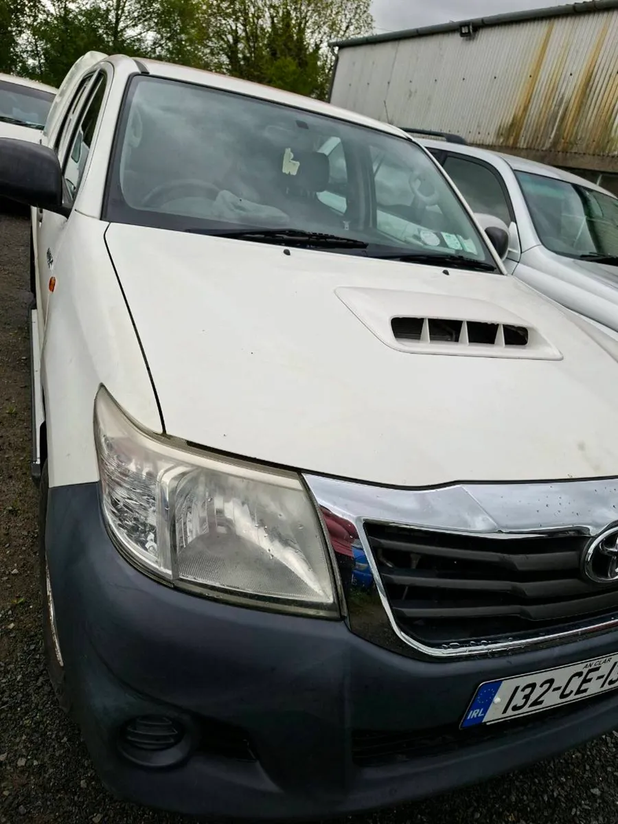 Toyota Hilux - Image 1