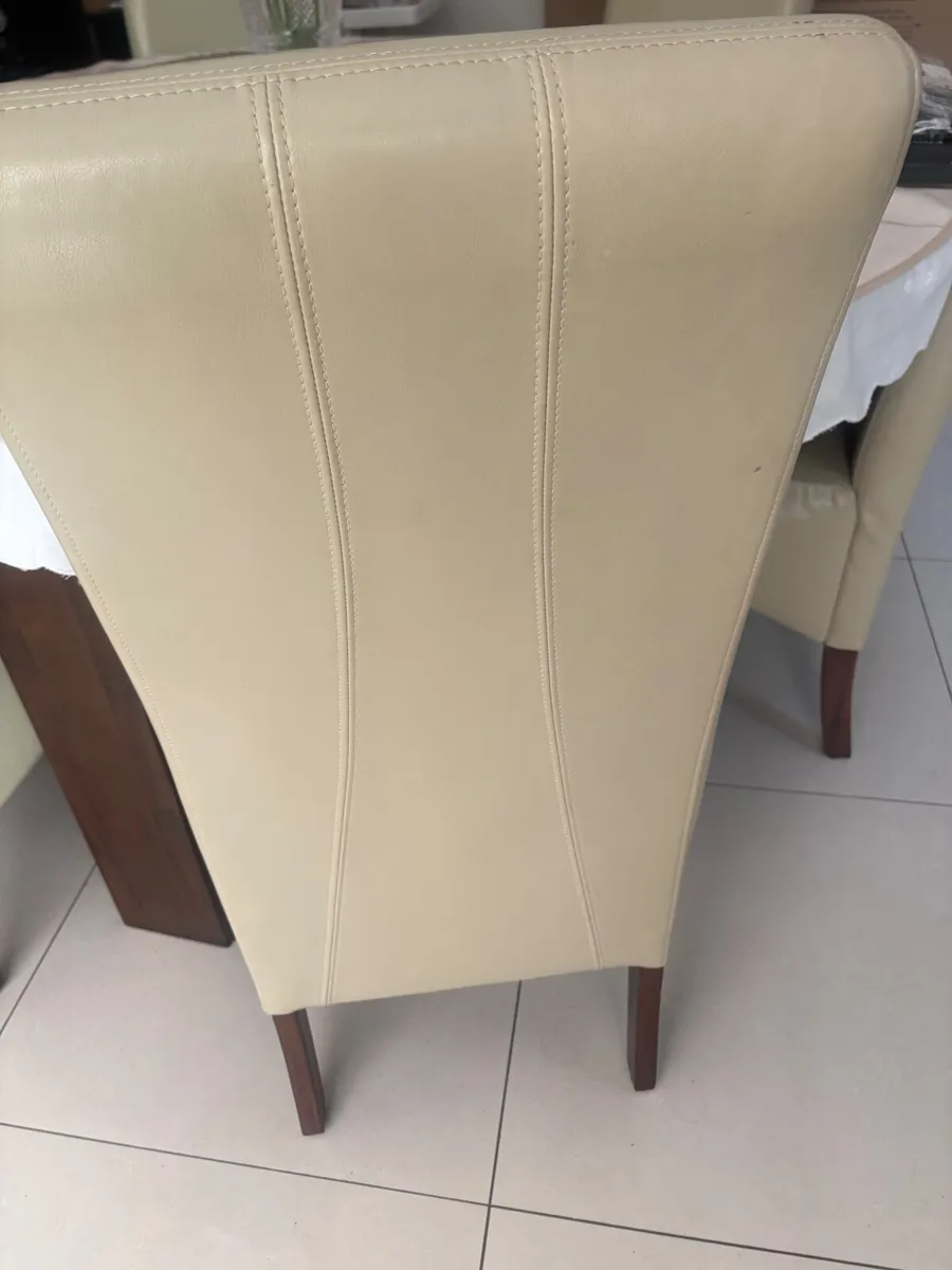 6 Dining room cream leather Chairs - Image 1