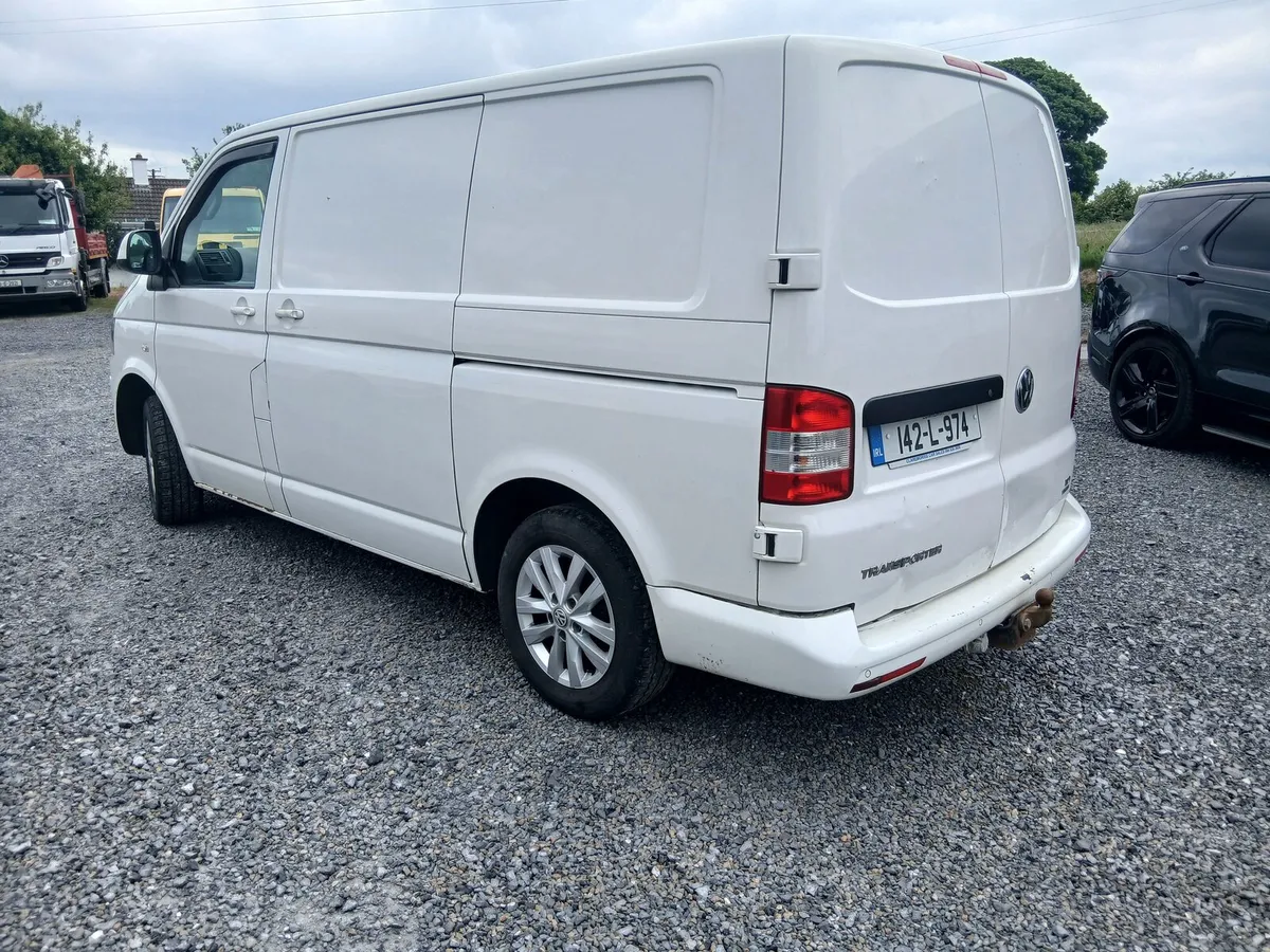 Volkswagen Transporter 2014 - Image 2