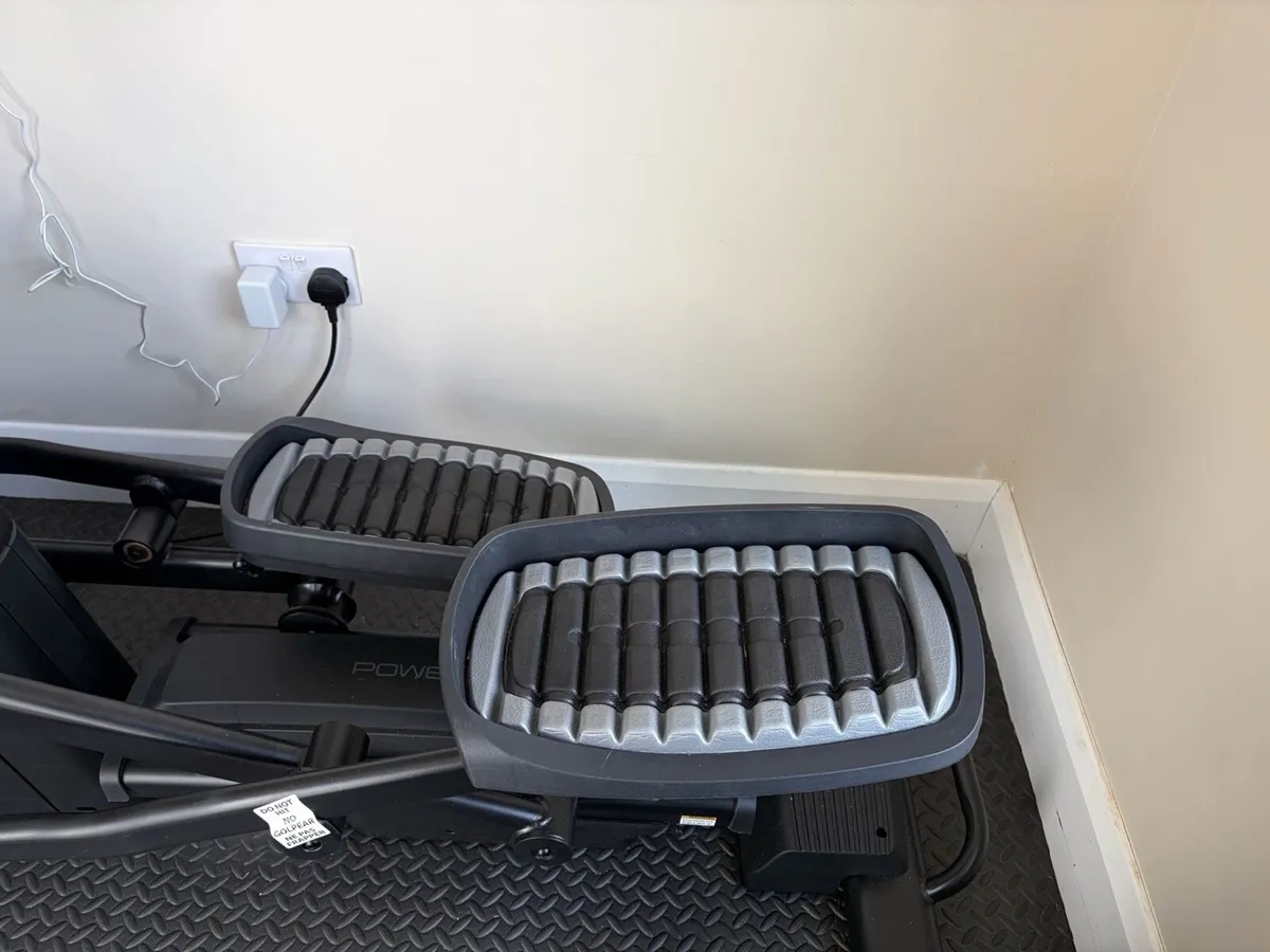 NordicTrack Airglide 14i Elliptical - Image 4