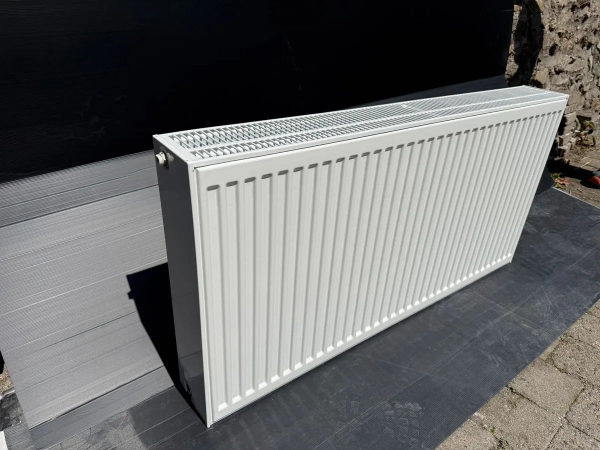 NEW-NO BOX Radiator triple panel triple convector - Image 2