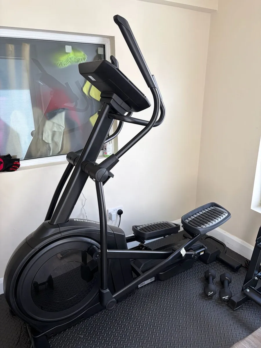 NordicTrack Airglide 14i Elliptical - Image 2