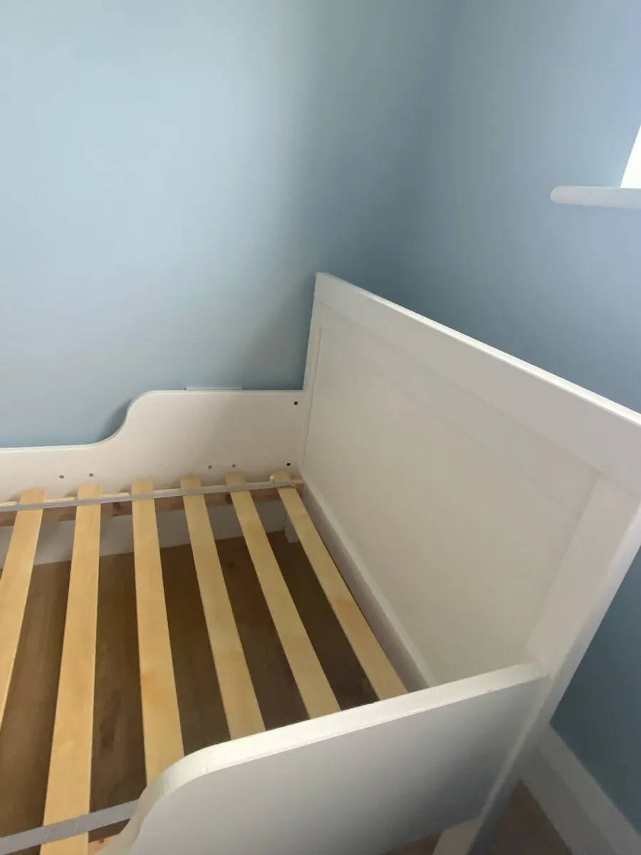 Sundvik extendable single bed Vimsig mattress - Image 3