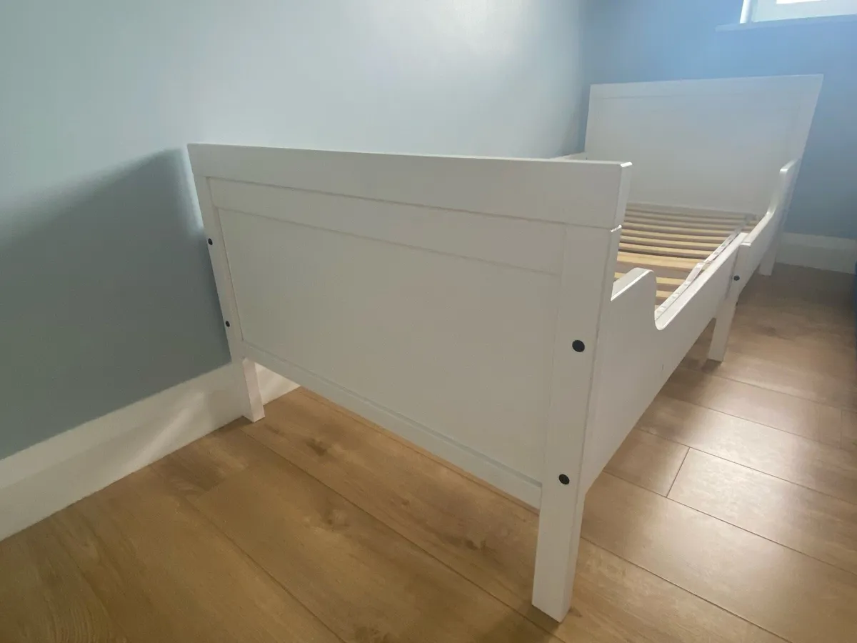 Sundvik extendable single bed Vimsig mattress - Image 4