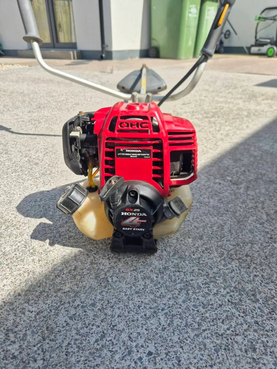 Honda umk425 professional strimmers - Image 2