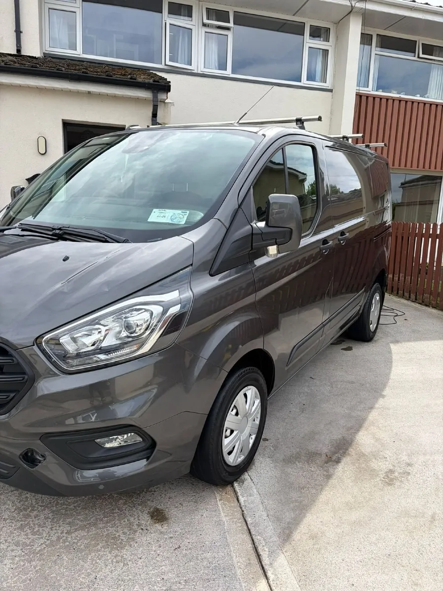 Ford Transit 2021 - Image 1