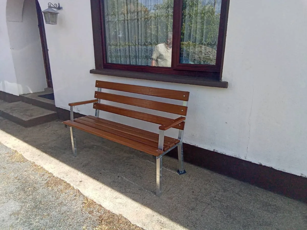 Bench - Image 3