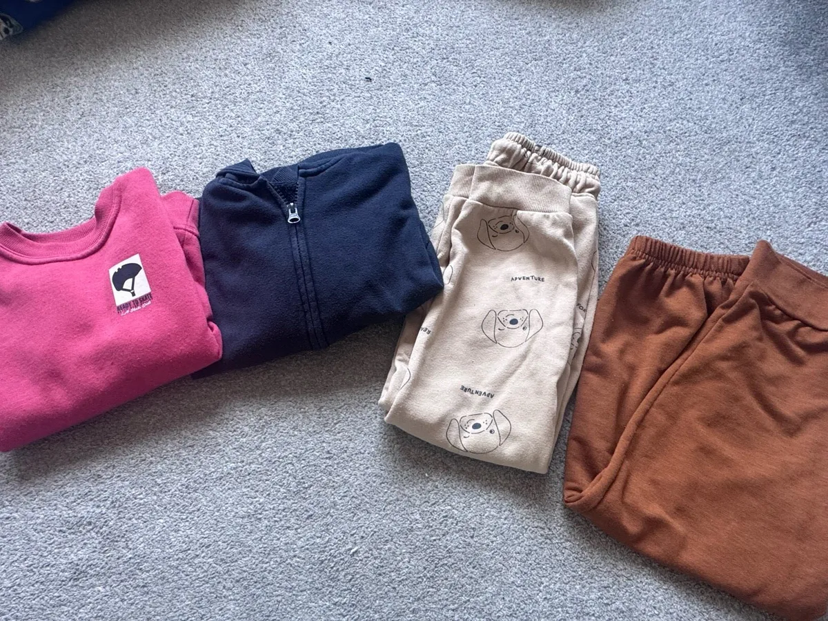 ~40 Clothing bundle for a 4-5 years old boy - Image 4