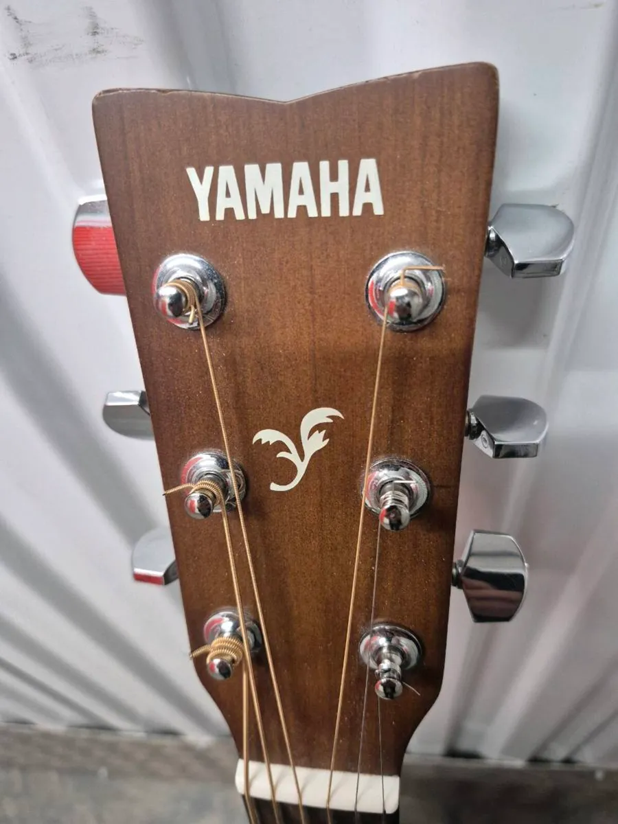 Yamaha F310 Dreadnought Acoustic Guitar - Image 1