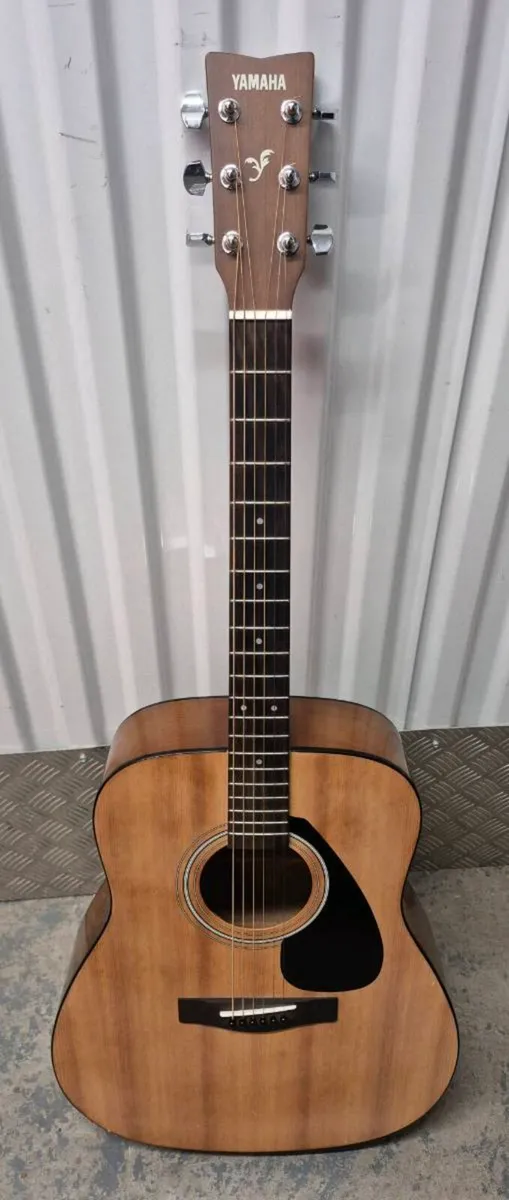 Yamaha F310 Dreadnought Acoustic Guitar - Image 2