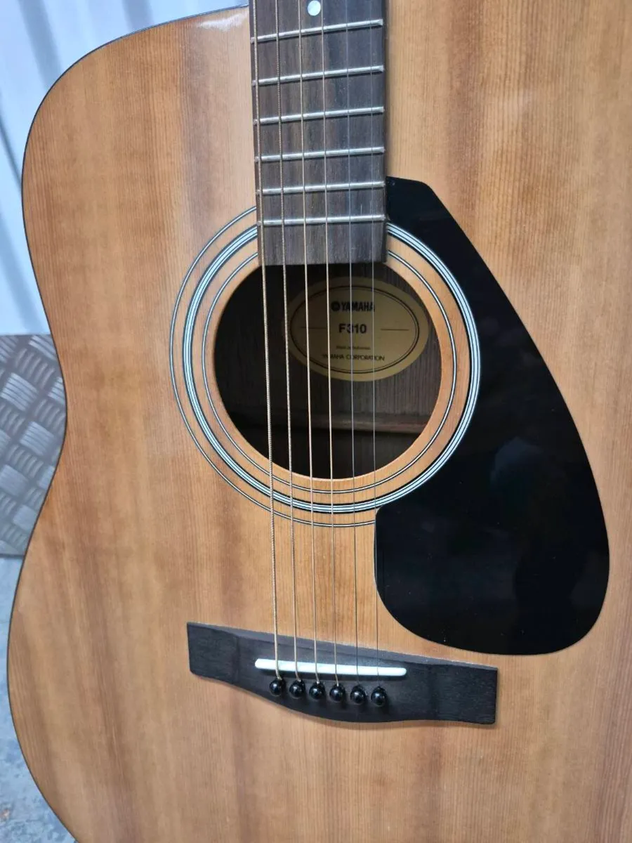 Yamaha F310 Dreadnought Acoustic Guitar - Image 4