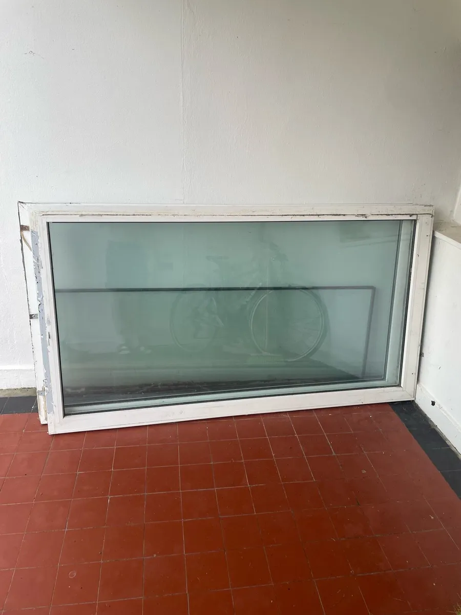 Free - 2 Picture Windows 2m X 1.1m