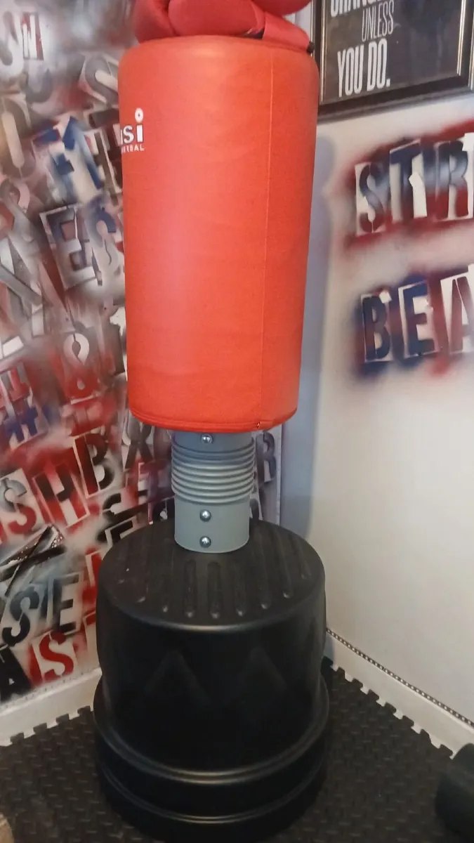 Sports equipment - Image 2