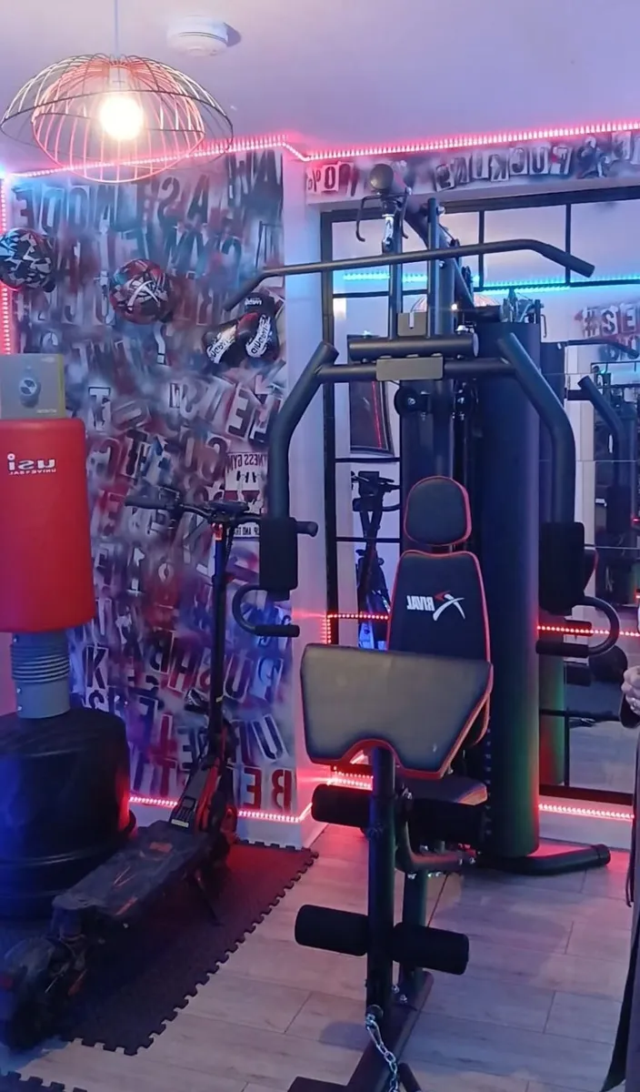Sports equipment - Image 4