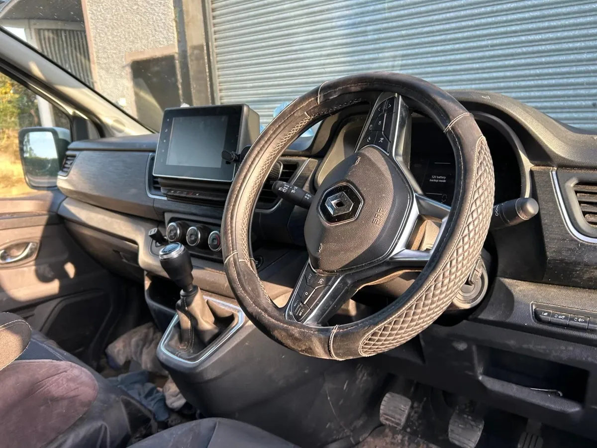 Renault Trafic 2024 - Image 2