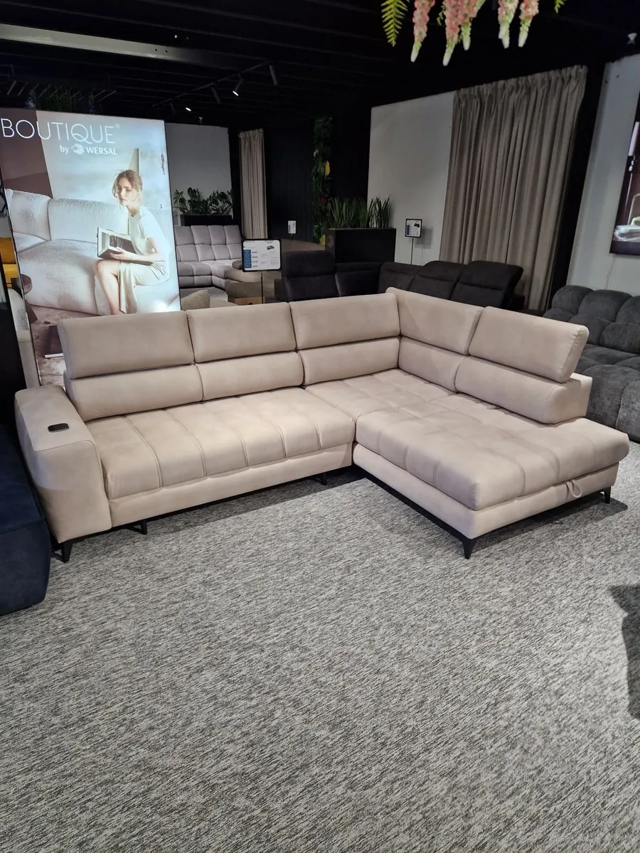 ASTOLA CORNER SOFA BED