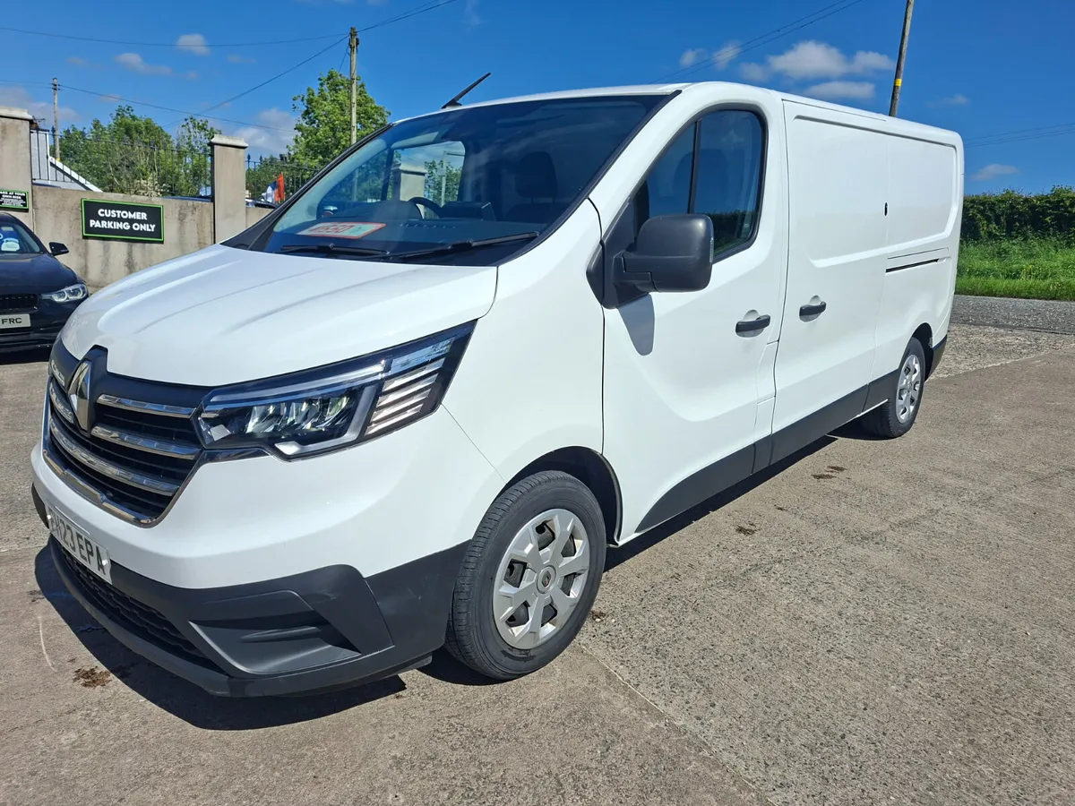 2023 RENAULT TRAFIC 2.0 130 BHP ADVANCE  LWB - Image 3