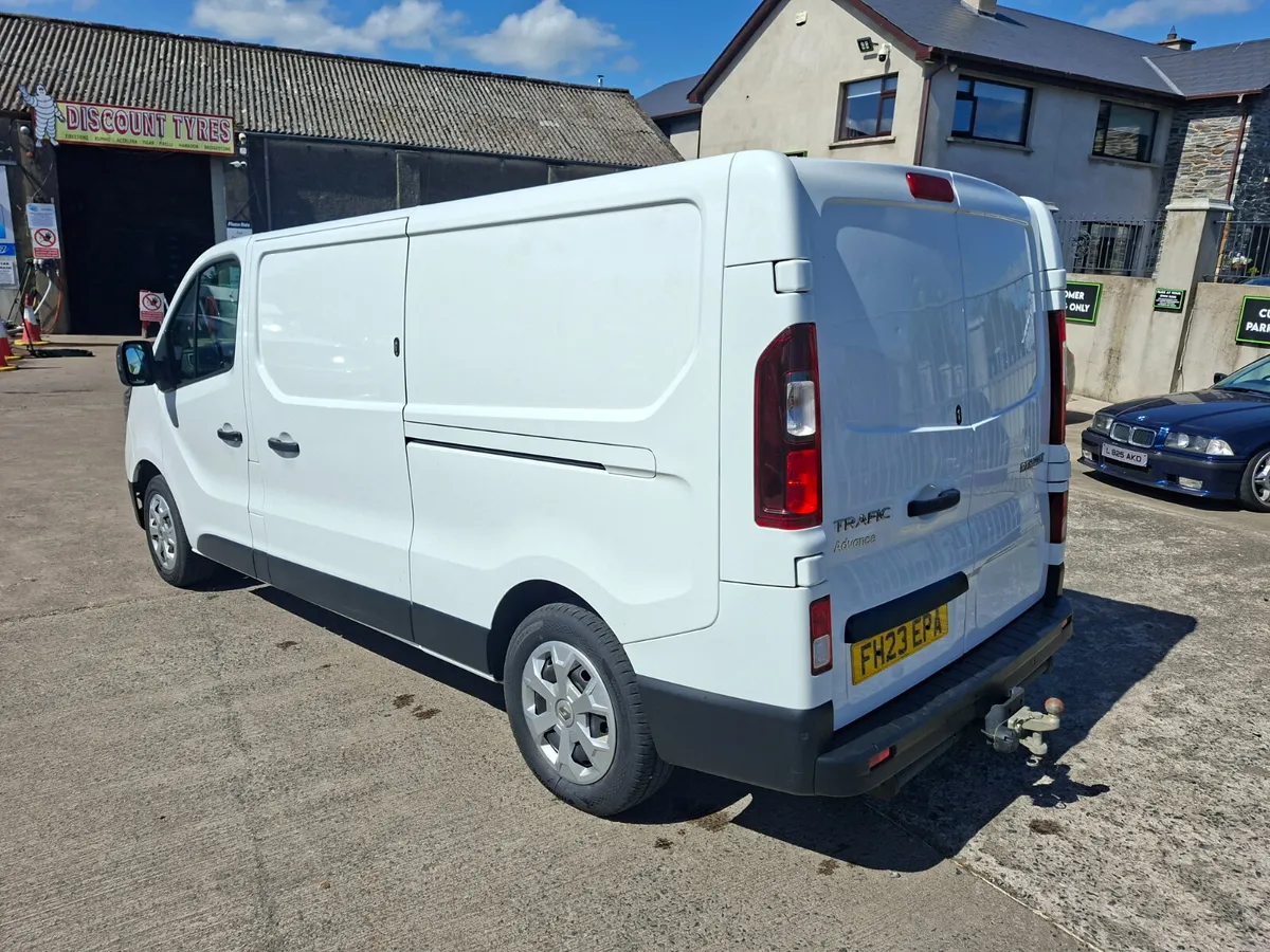 2023 RENAULT TRAFIC 2.0 130 BHP ADVANCE  LWB - Image 4