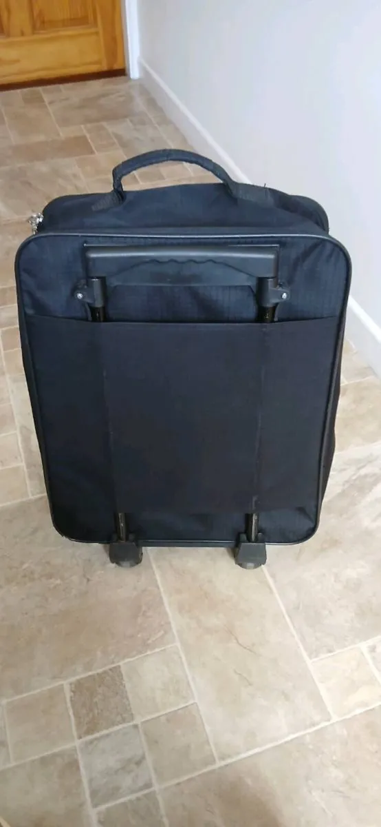 10kg carry on suitcase - Image 2
