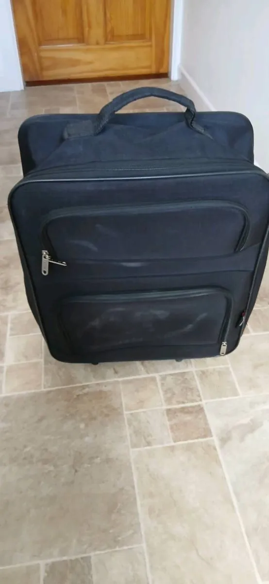 10kg carry on suitcase - Image 3