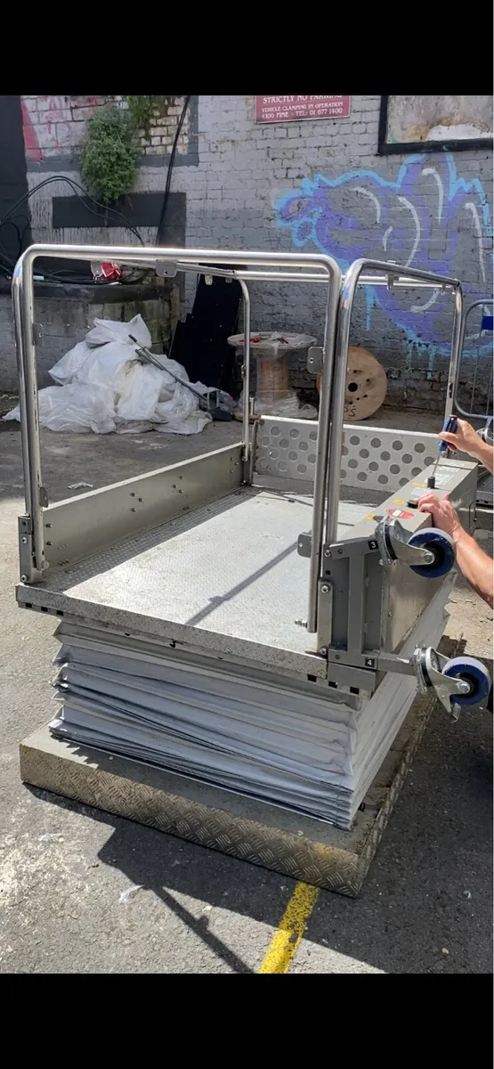Mobile lift - Image 2