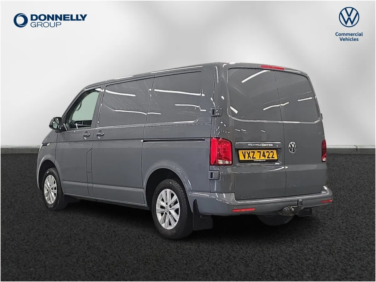 Volkswagen Transporter T28 Swb Diesel Highline - Image 3