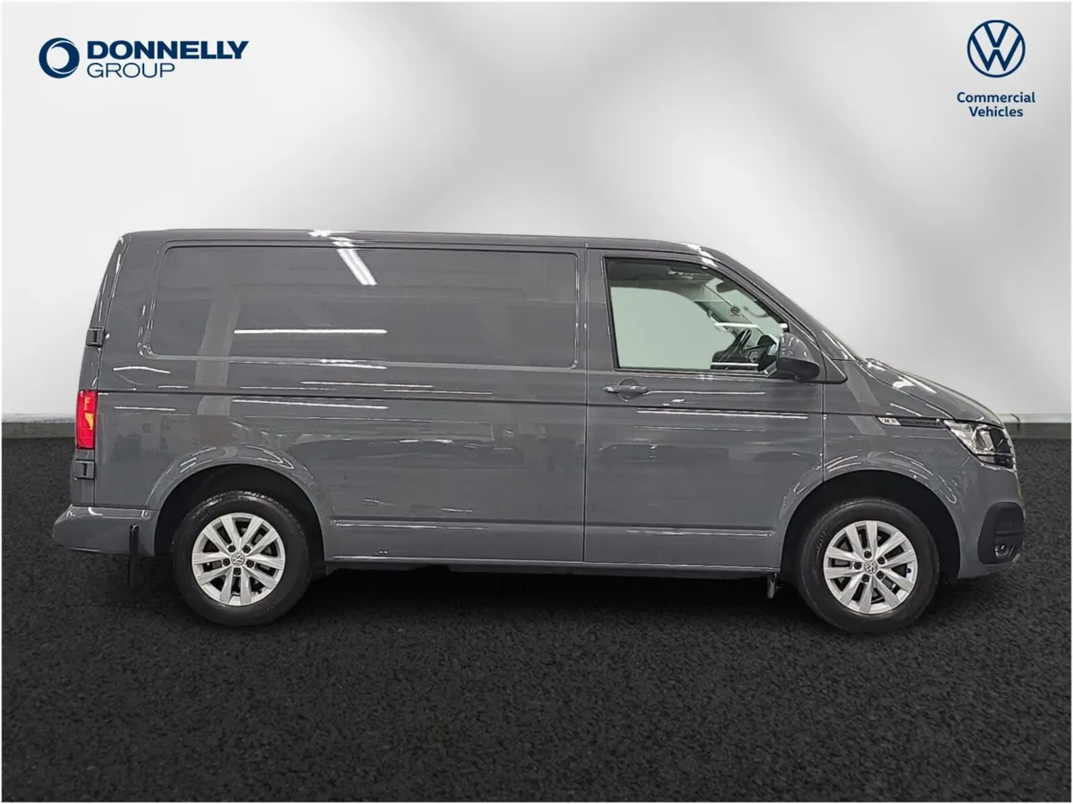Volkswagen Transporter T28 Swb Diesel Highline - Image 4