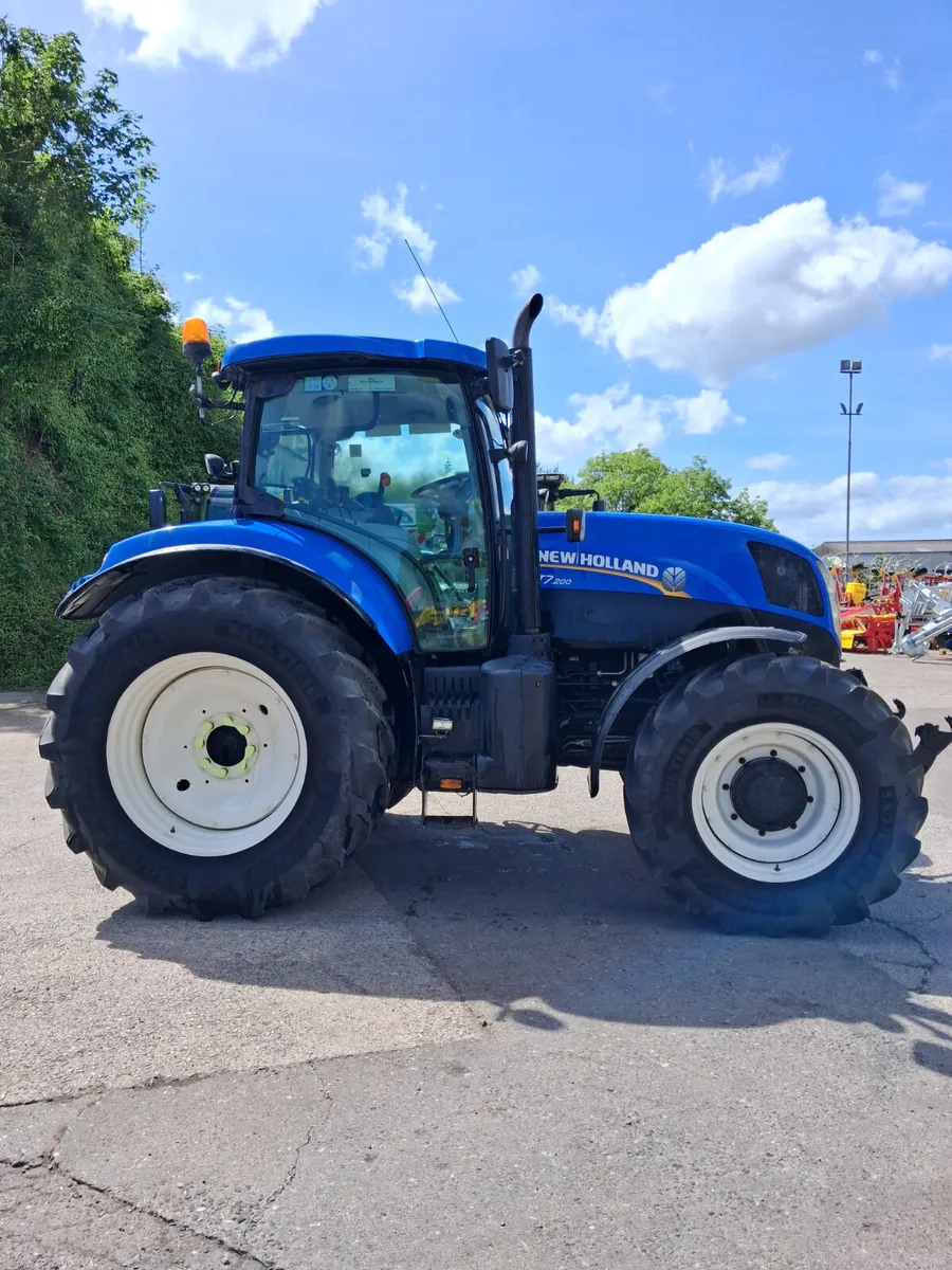 New Holland  T7.200 - Image 3