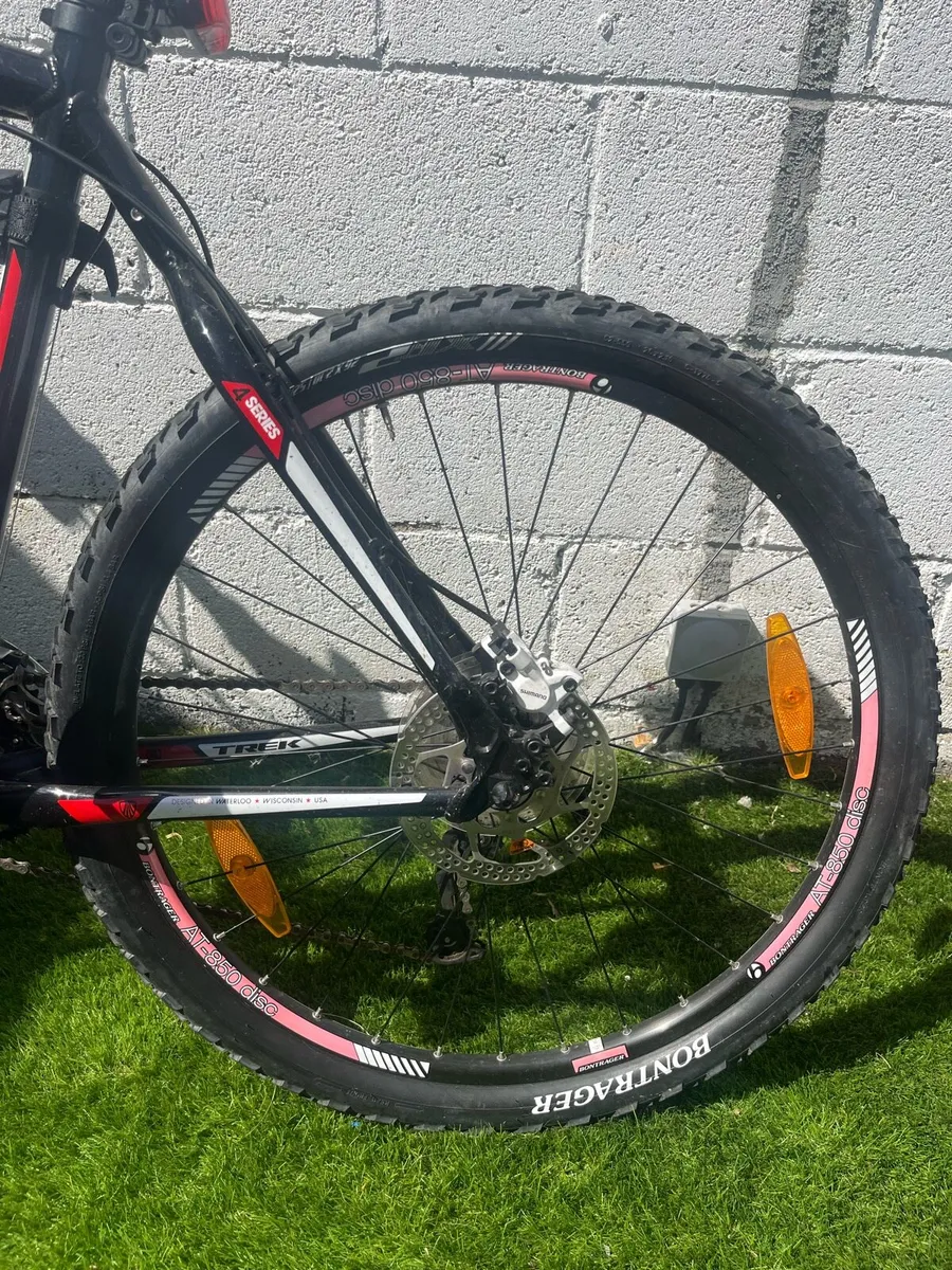 Trek 4900 mountain bike - Image 4