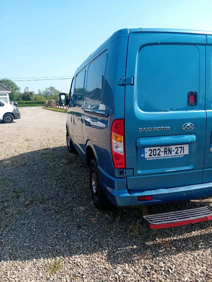 Van - Image 2