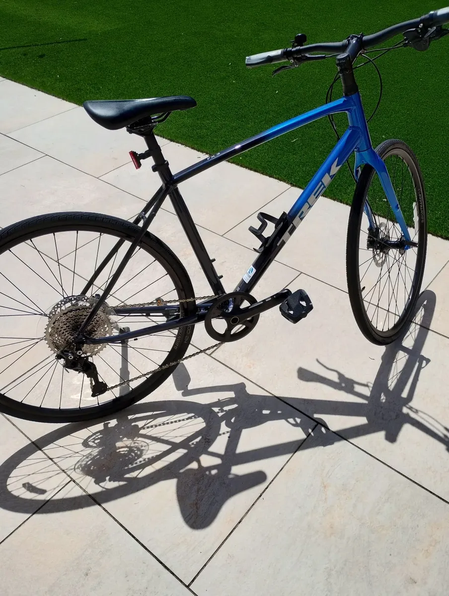 Trek Fx3 Hybrid - Image 1