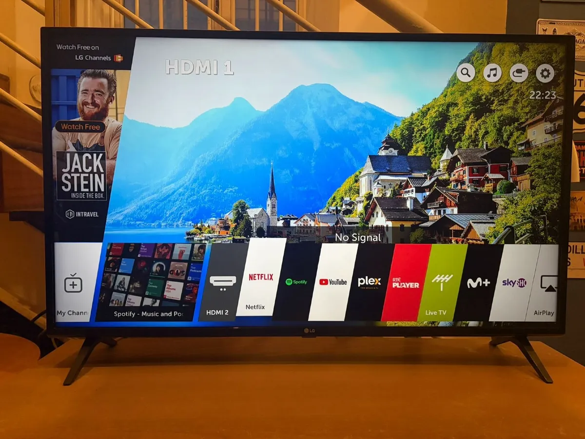 43" LG ULTRA HD 4K TV - Image 1