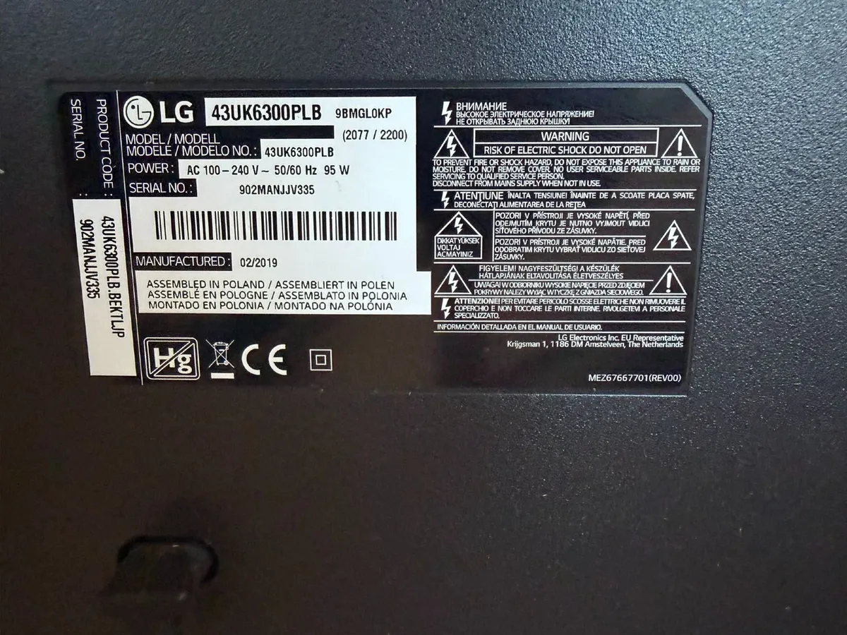 43" LG ULTRA HD 4K TV - Image 3