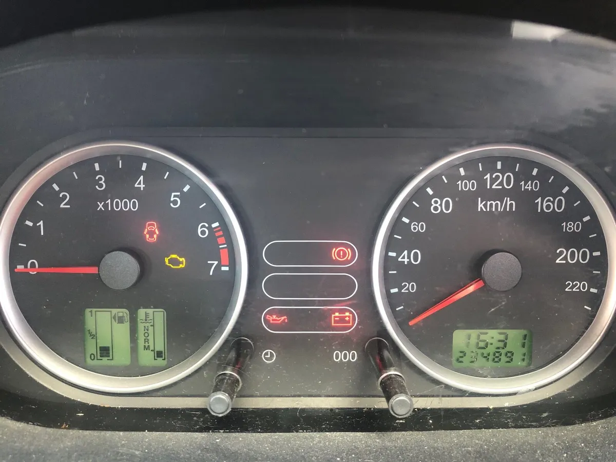 05 Ford Fiesta Zetec 1.2L 234K Kms - Image 4