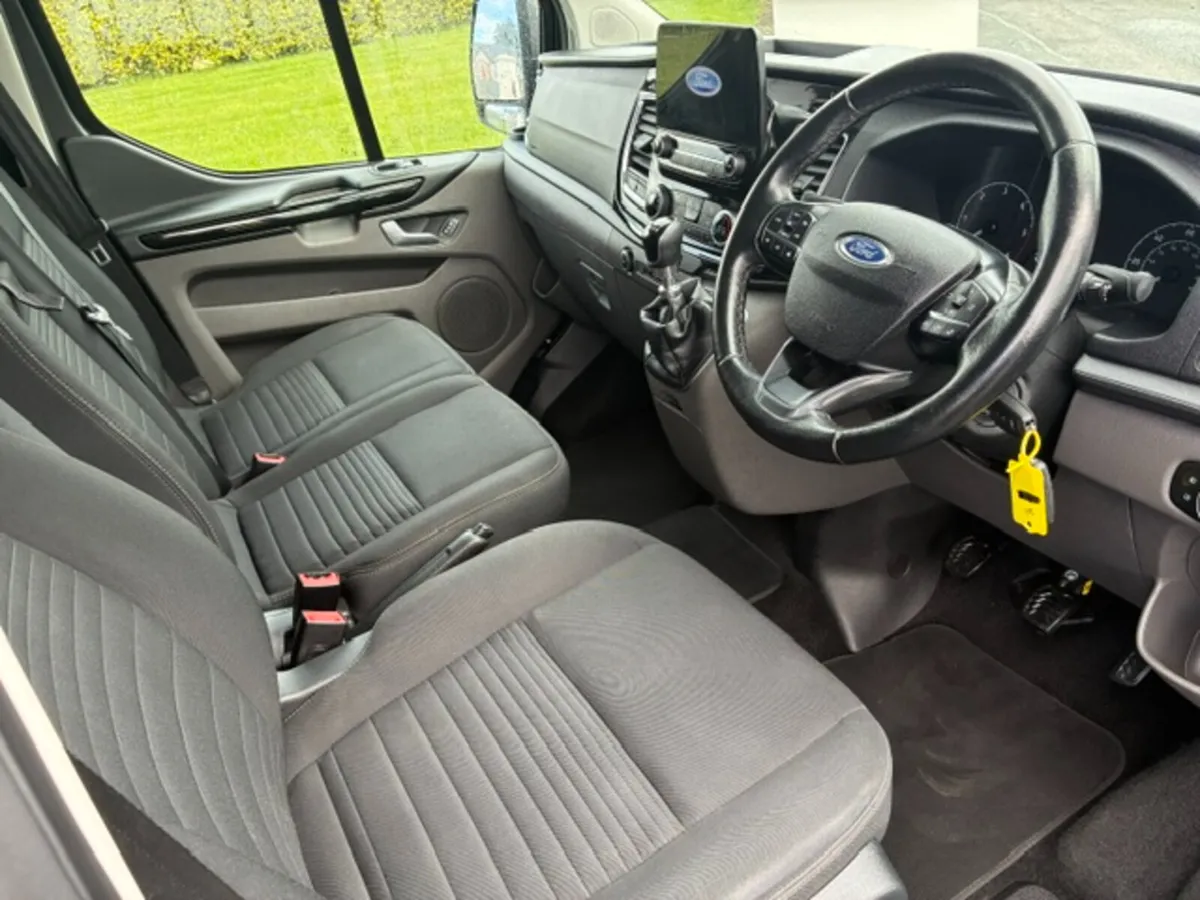 Ford Transit Custom Factory Crew - Image 3