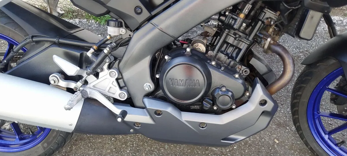 152 YAMAHA  MT - Image 2