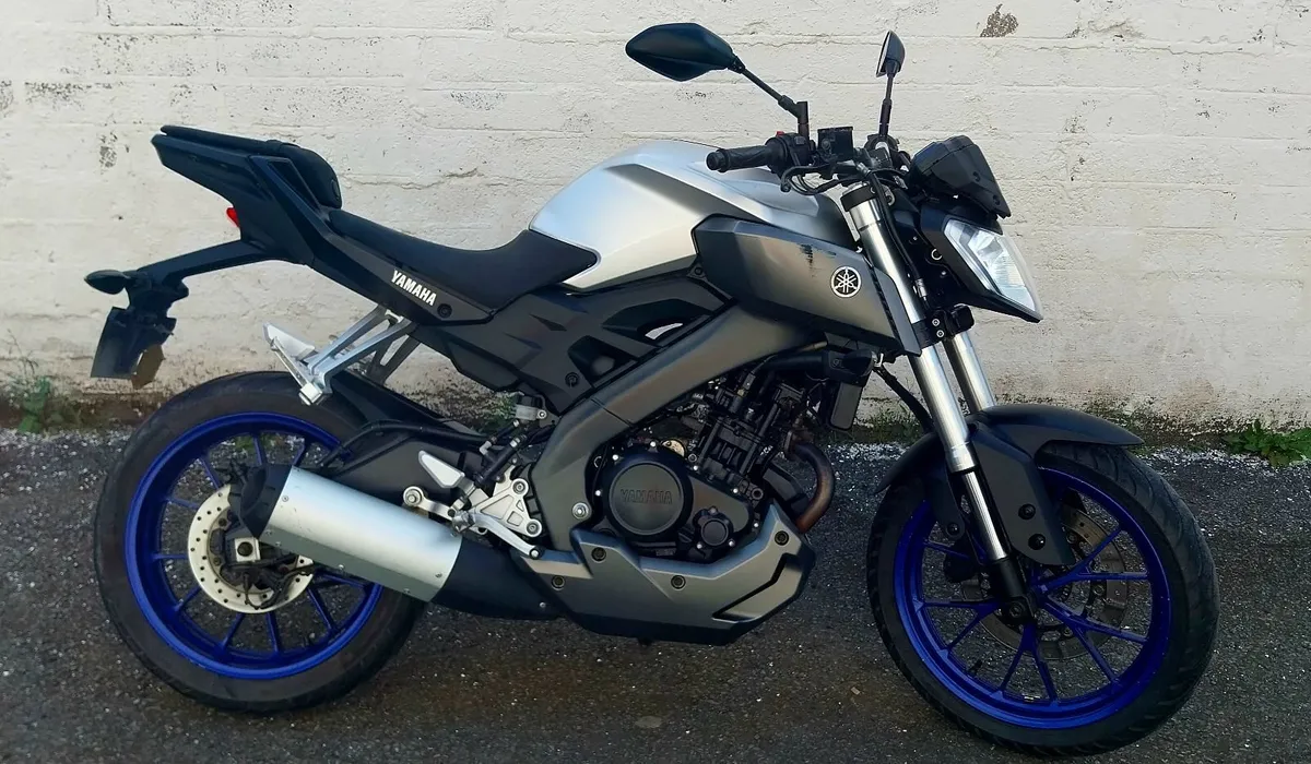 152 YAMAHA  MT - Image 1