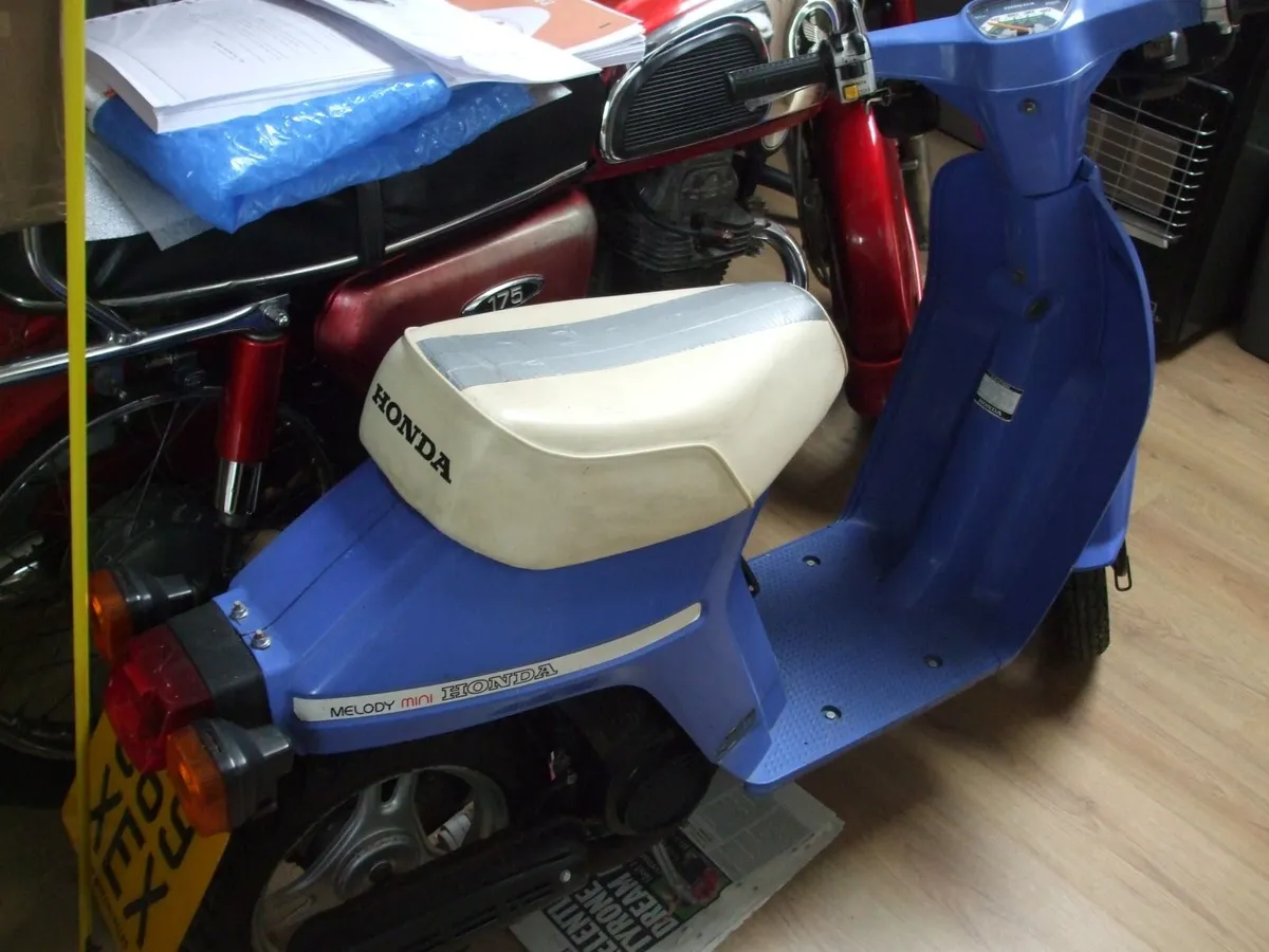Honda Mini Melody NT50F (1985) - Image 2